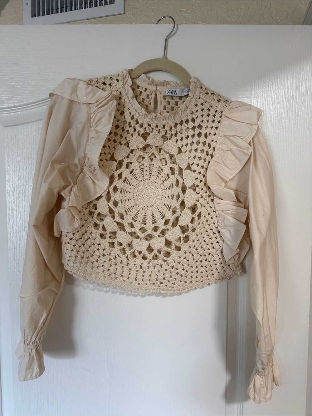ZARA Cream Crochet Ruffle Sleeve Top